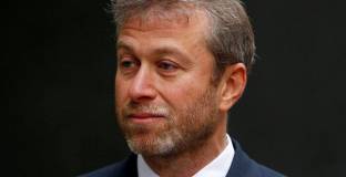  Поискаха от феновете на Челси да не скандират името на Абрамович