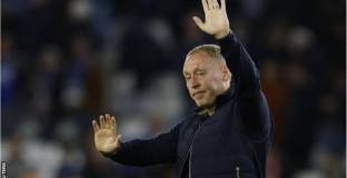 Нотингам продължи с Купър