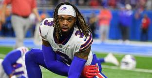  Хамлин дойде в съзнание 