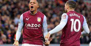 Астън Вила - Лийдс 2:1 