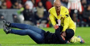 Фенът, нападнал Дмитрович, получи наказание за 40 г.