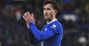 Челси продължи с Чилуел 