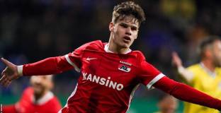 Невил:  Керкез трябва да бъде изваден от състава