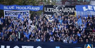 Факли, димки и страхотно настроение след контролата на Левски (видео)