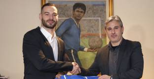 Официално: Симеон Славчев подписа с Левски