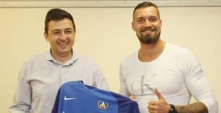 Левски официално привлече вратар от Чехия