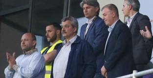 Левски пуска в продажба част от акциите на Тити Папазов