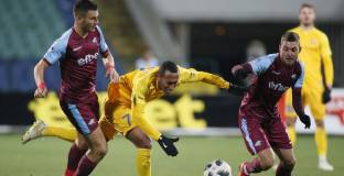 Левски си хареса трио от Септември София