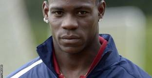 Балотели стана жертва на расизъм