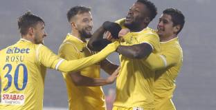 Играч на Левски обяви днес за последния си ден в България