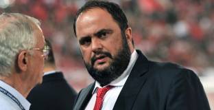 Собственикът на Нотингам Форест обеща пари за трансфери 