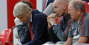 Райт: Искам Венгер да си тръгне 