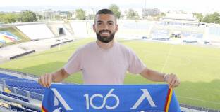 Левски с първо чуждестранно попълнение (видео)