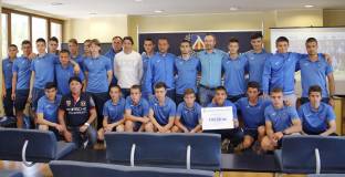 Левски представи юношите, които ще играят на силни международни турнири (видео)