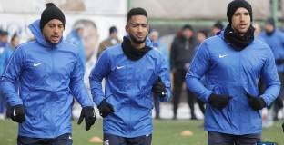 Левски разкри ненужните, сините с група от 25 човека за лагера в Кипър