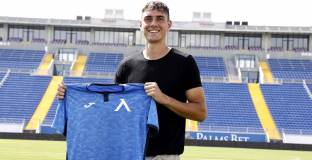 Син на бивш играч на ЦСКА подписа с Левски