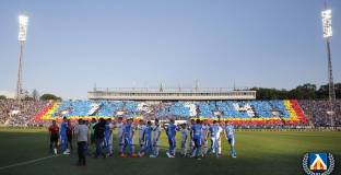 От Левски започват преговори с повечето играчи