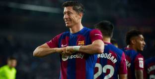 Барса постигна целта си срещу Алавес