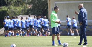 Левски поднови тренировки, интересно име започва проби в тима (видео)