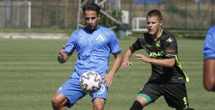 Левски бе близо до издънка в контрола срещу Бистришките тигри (видео)