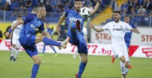 Етър пусна билети за мача с Левски