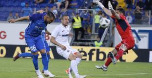 Божинов в типичния си стил: Тежко е! Не мога да кажа, че за мен е тежко да играя в Левски