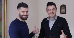 Митрев и Найденов преподписаха с Левски 