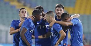 Левски се реваншира на феновете си с бой над Тигрите