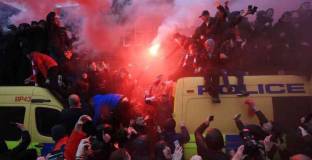Полицията започна разследване на инцидентите около Анфийлд