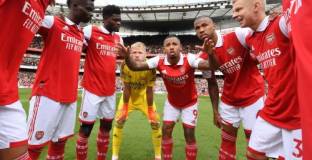 Невил: Арсенал ще даде битка на Ман Сити, но ще отстъпи титлата 