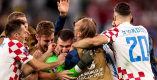 Стоичков: Как може да се играе срещу Бразилия? 