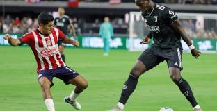 Погба с травма в менискуса и може би за операция