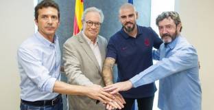 Валдес оглави юношите на Барселона