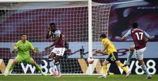 Астън Вила с голяма победа над Арсенал