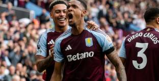 Астън Вила - Уувърхемптън 3:1 