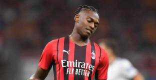   Милан не може да се разбере с Леао