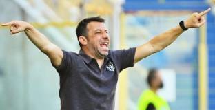 Д'Аверса пое Сампдория