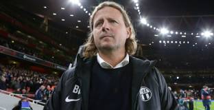 Майнц 05 продължи договора с Бо Хенриксен