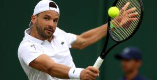 Гришо започна с комфортна победа