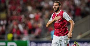  Хирона се подсили с нападател 