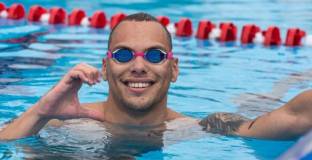 Антъни Иванов на финал на 200 м. бътерфлай