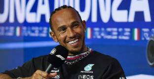 Люис Хамилтън вярва в битка за титлата: Можем да настигнем Мерцедес