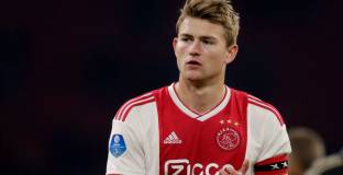 Де Лигт съобщил  на Райола, че иска в Барселона 