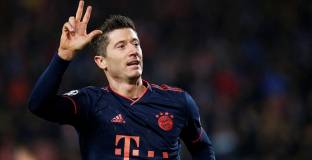 Левандовски е номер едно в  груповата фаза на ШЛ, Роналдо аут от символичния отбор