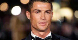 Агбонлахор: Роналдо и Рашфорд се облажваха при Солскяер