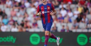 Агентът на Левандовски коментира бъдещето му в Барса