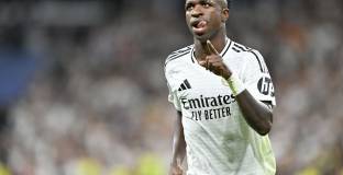 Агентът на Винисиус пристигна в САЩ за преговори с Реал Мадрид 