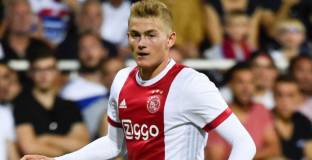 ПСЖ отказал да включи опция от 150 млн. в договора на Де Лигт