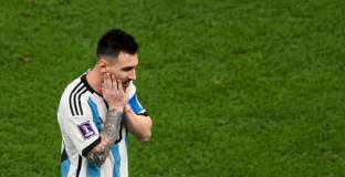 Ал-Хилал продава фланелки на Меси