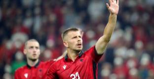 Албания разгроми Чехия, Полша победи Фарьорските острови 